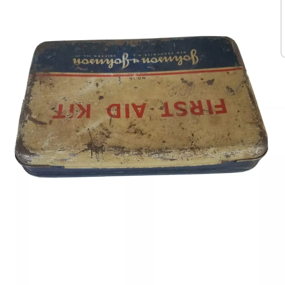 First Aid Kit Johnson & Johnson No. 16 Metal Box N